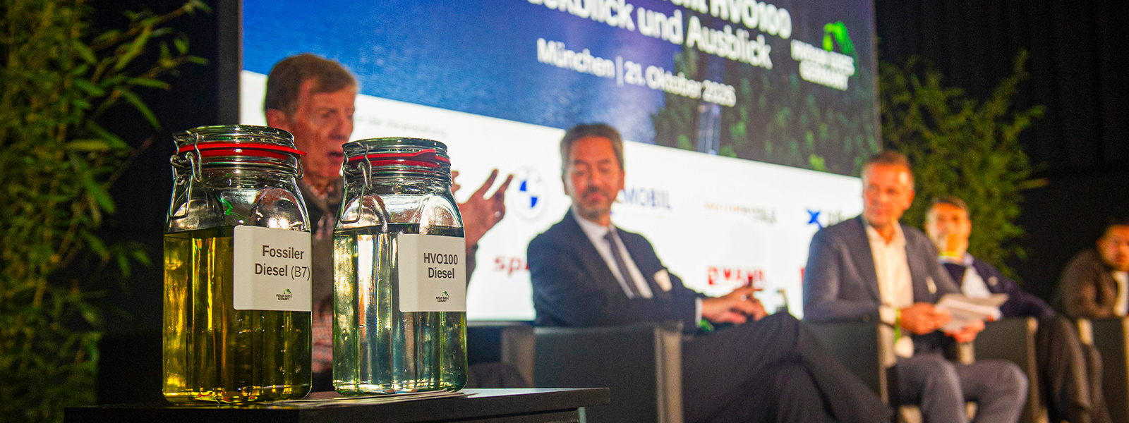 Technologieoffenheit statt Verbrenner-Aus: Starkes Signal für alternative Kraftstoffe beim Meilenstein-Event